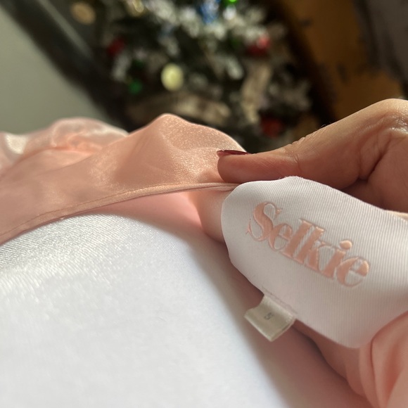 Never released sample dress. Worn once. please note that Selkie sizes run small - Picture 4 of 4